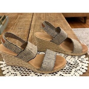 Andre Assous Women's Dalmira Beige Espadrilles Made In Spain EU 38 US 7.5 Sandal